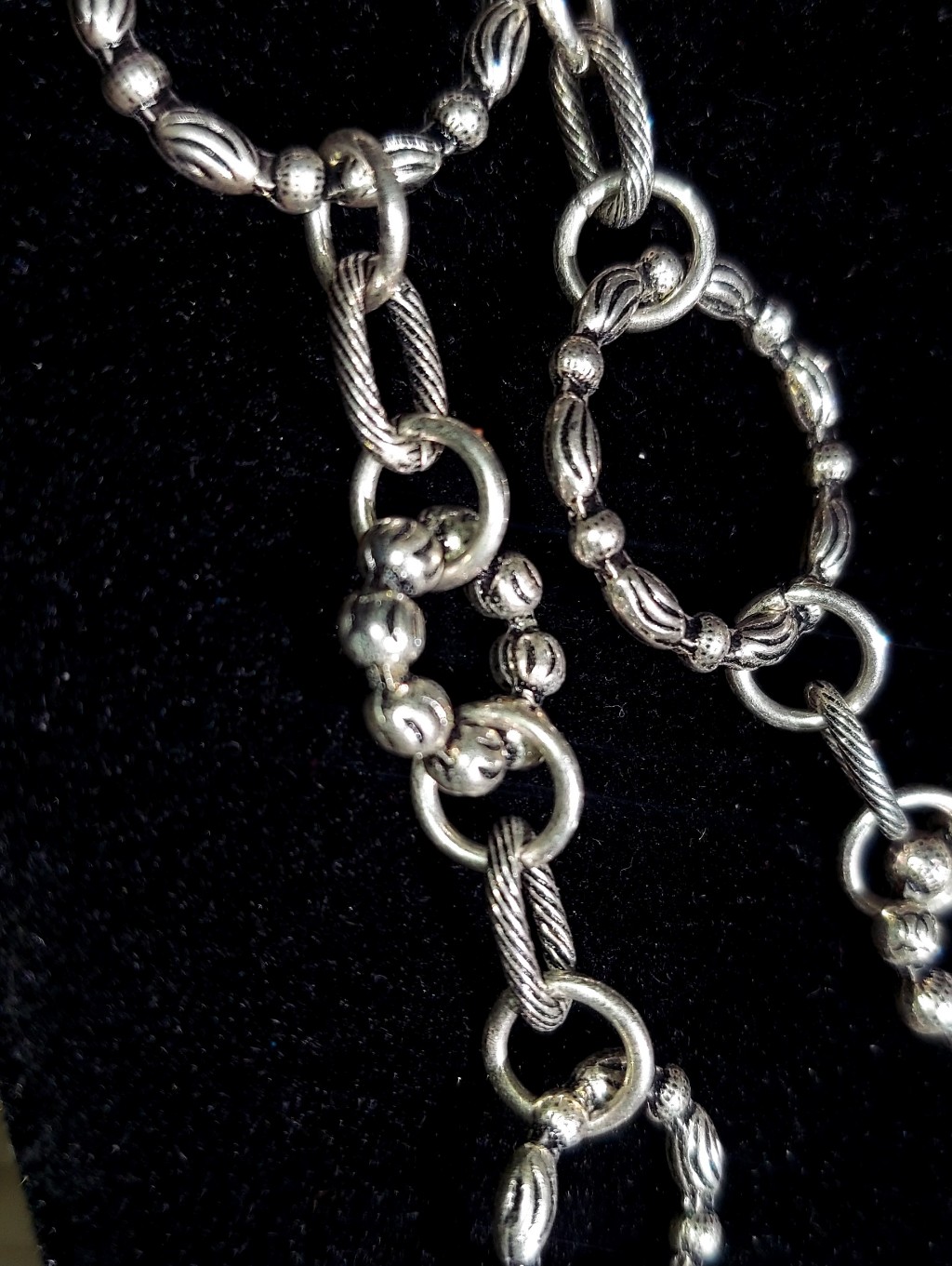 Vintage Heavy Silver Tone Could Be Silver Not Sure Old Estate Sale Necklace.